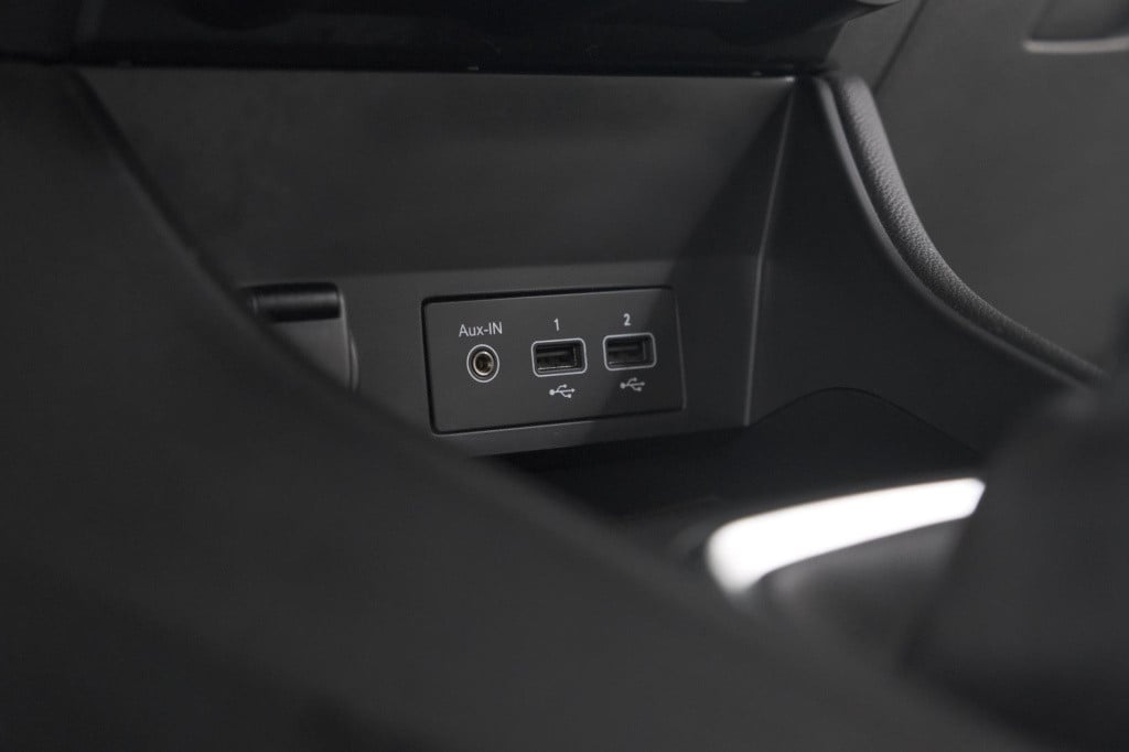 Renault Captur tce 130 intens | camera | stoelverwarming | apple carplay | 