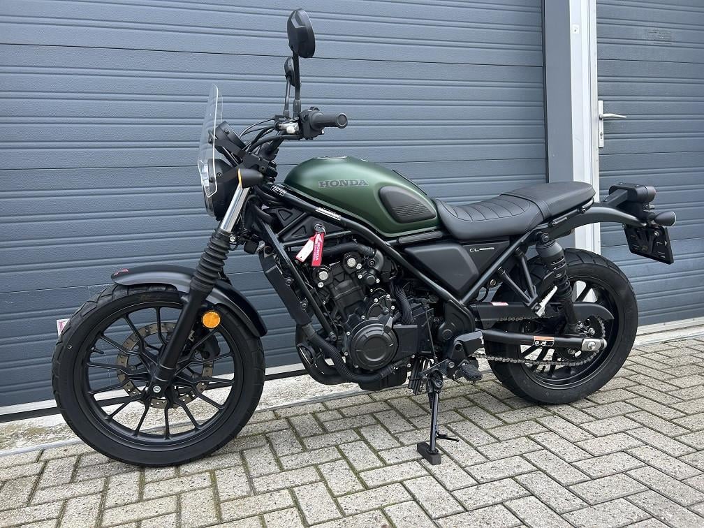 Honda CL500, in nieuwstaat zijne retro-style uit 2024 met 12dkm €5750,-