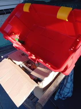 Doos boeken met opbergbox