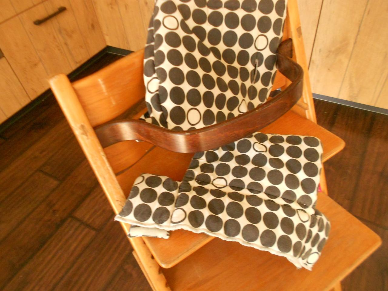Stokke tripp trapp kinderstoel met beugel.