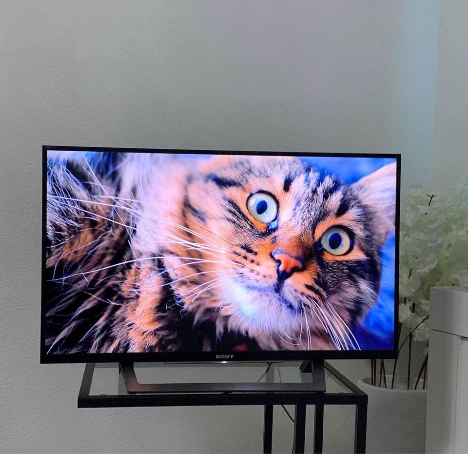 Sony Bravia X-Reality PRO 32 Inch (81cm)  Smart Led Full HD TV