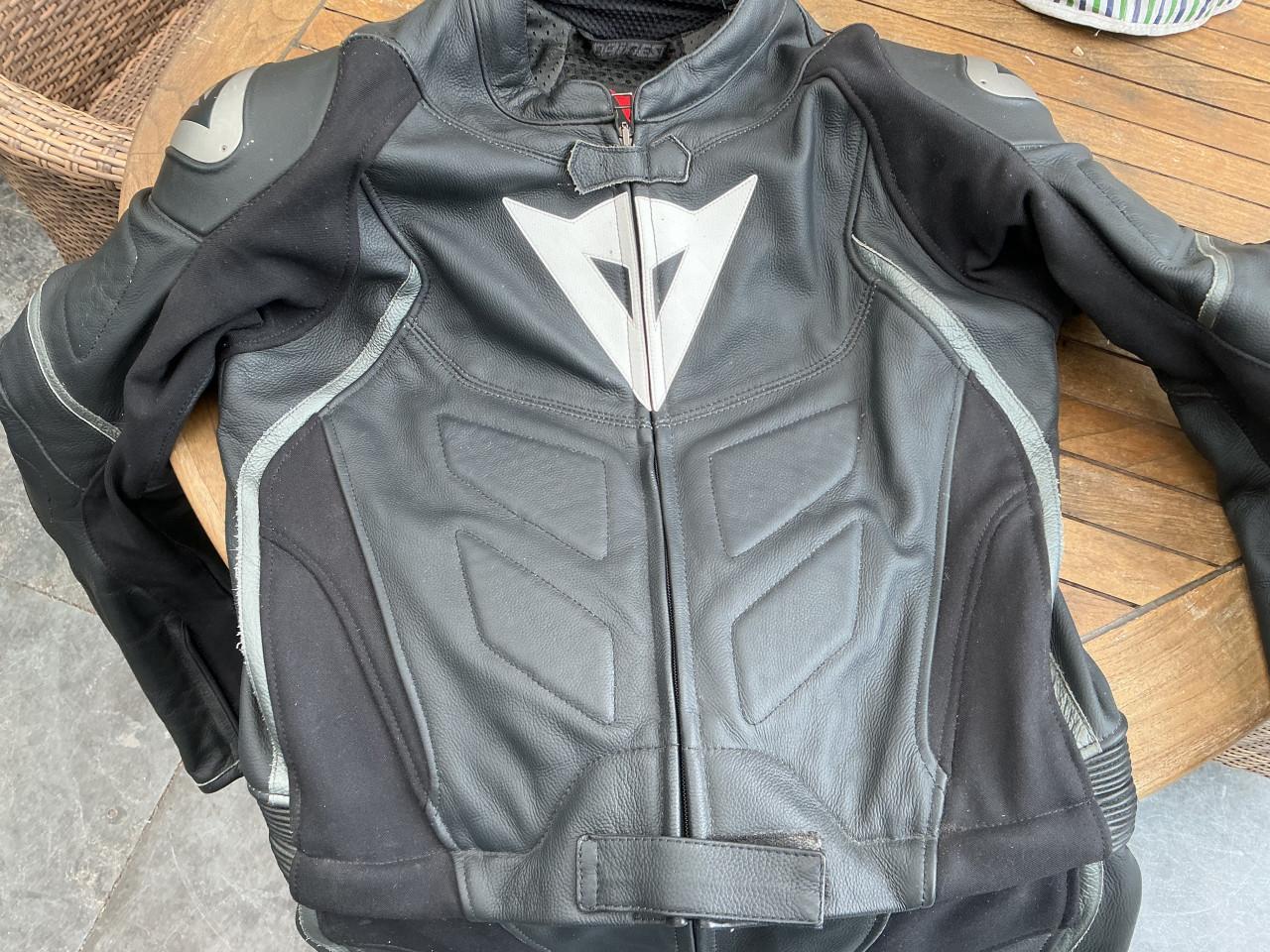 Dainese 2 delig motorpak AVRO D1