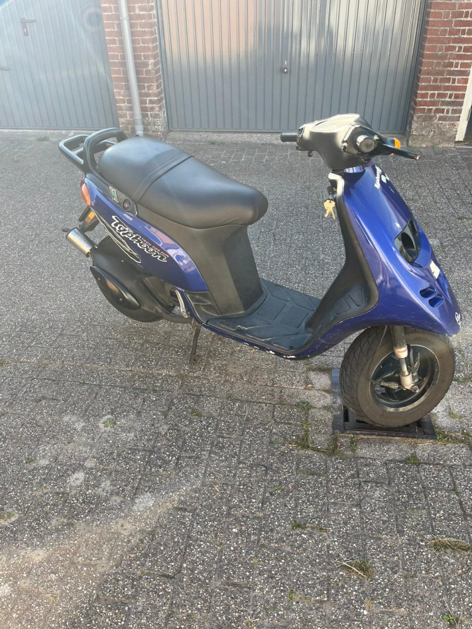 Typhoon XR te koop. (staat wel een WOK op) pb bij interesse