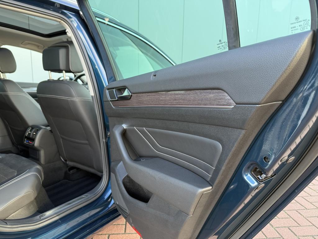 Volkswagen Passat variant 1.4 tsi phev 218pk gte | pano | dynaudio | trekha