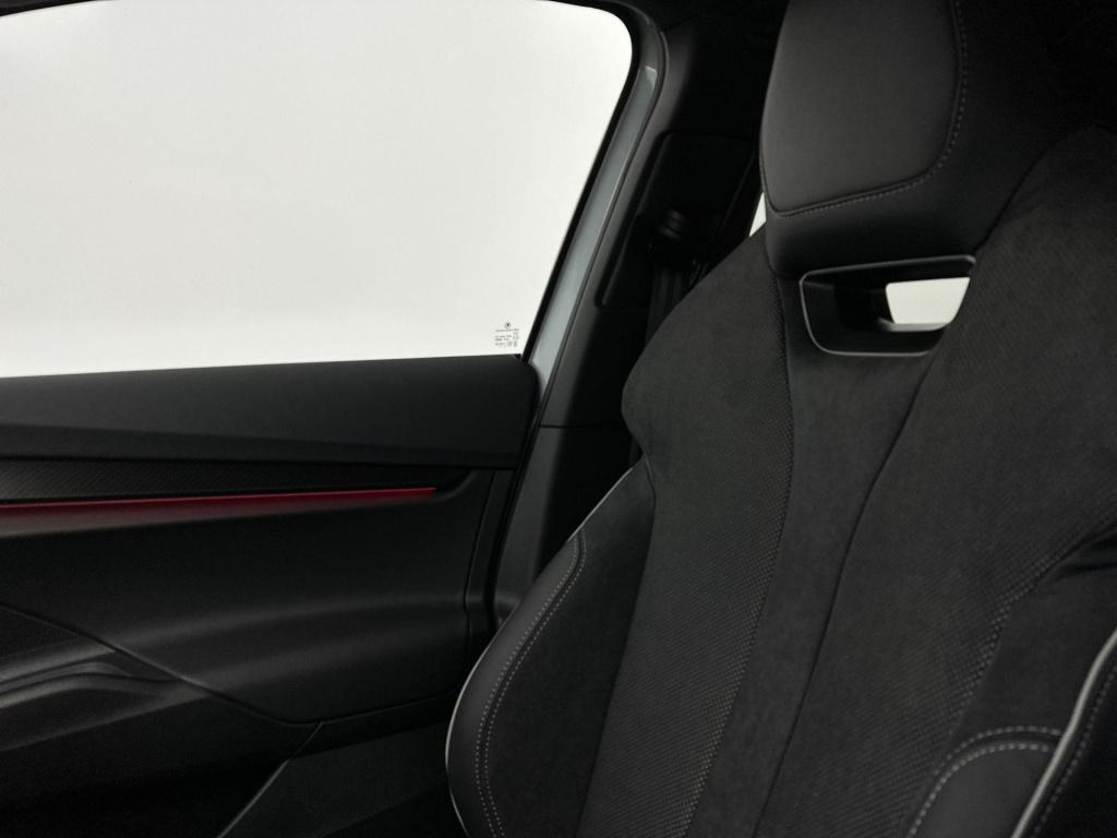 Skoda Elroq sportline elektromotor 210 kw / 286 pk suv elektri