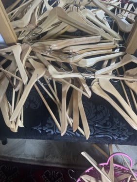 Kledinghangers hout