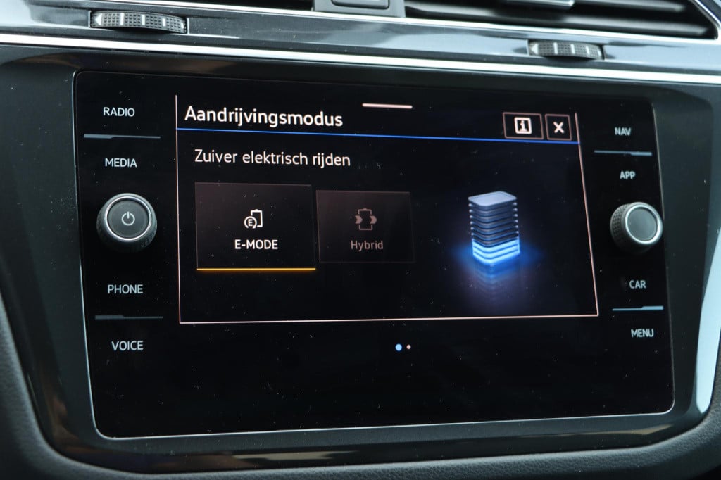 Volkswagen Tiguan 1.4 tsi ehybrid r-line business + 245pk dsg6