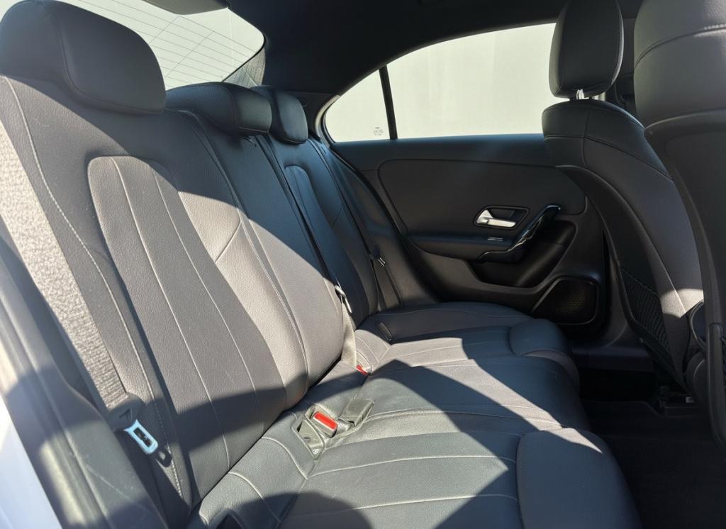 Mercedes-Benz A-Klasse 200 business solution
