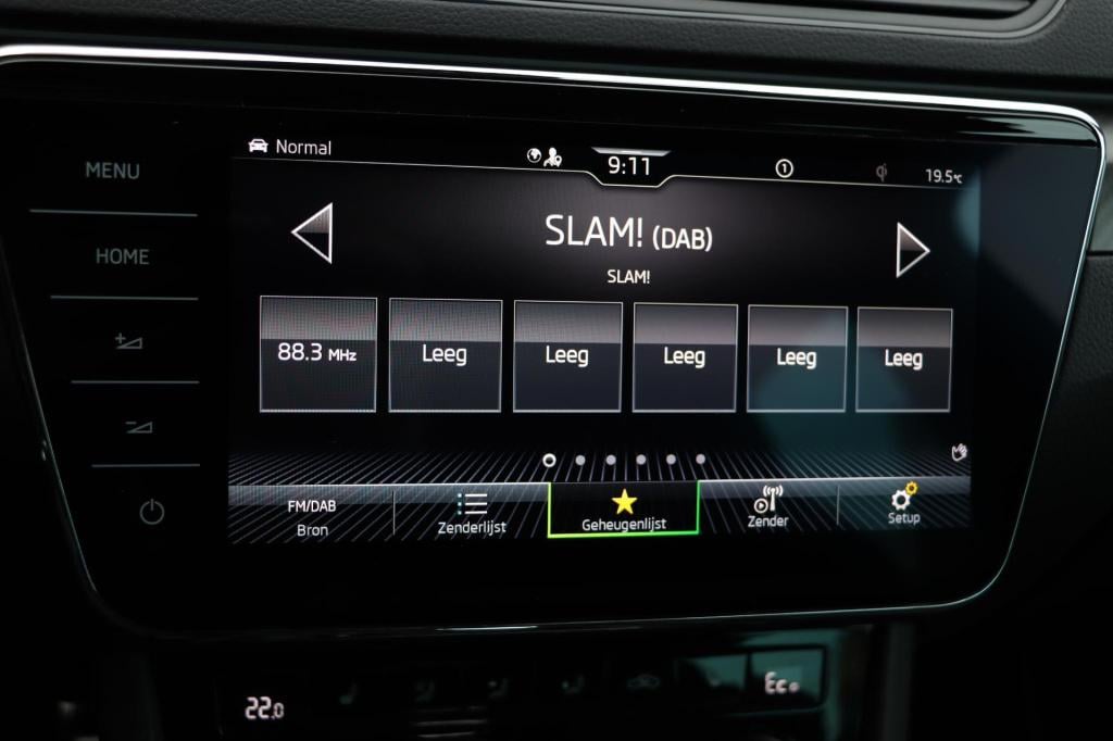Skoda Superb combi 1.4 tsi iv sportline business 218pk dsg6 | soh 95,8% |