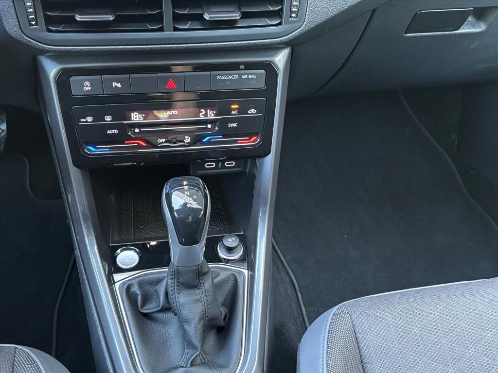 Volkswagen T-cross 1.0 tsi 110pk 7-dsg r-line|full led| beats|navi|rijklaar