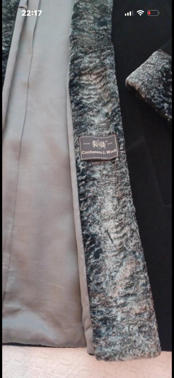 Zwarte winterjas Kohler & Krenzer in wo en cashmere stof
