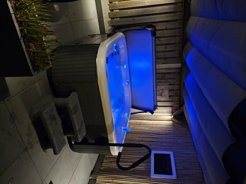 Jacuzzi