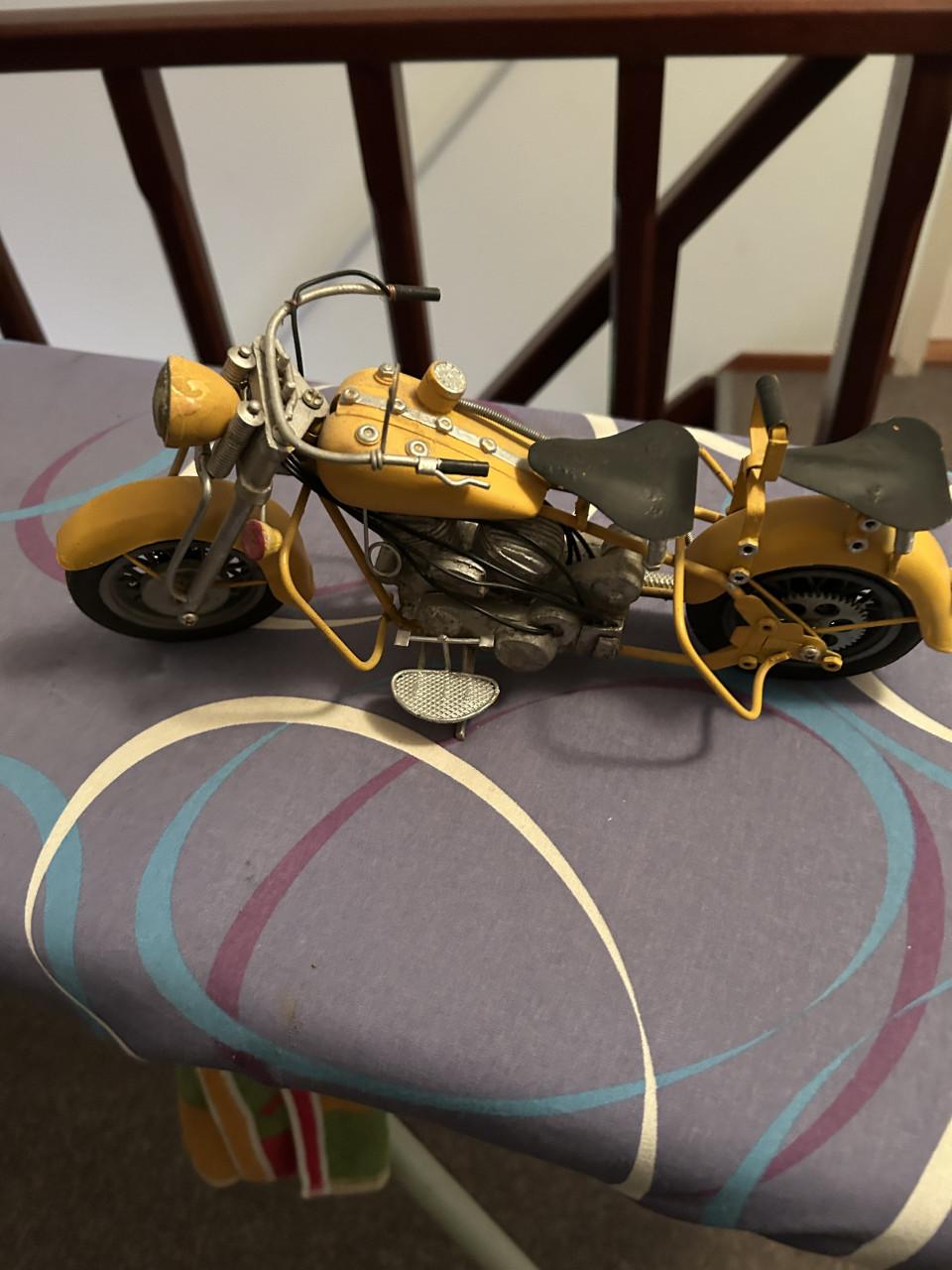 Metalen motor vintage