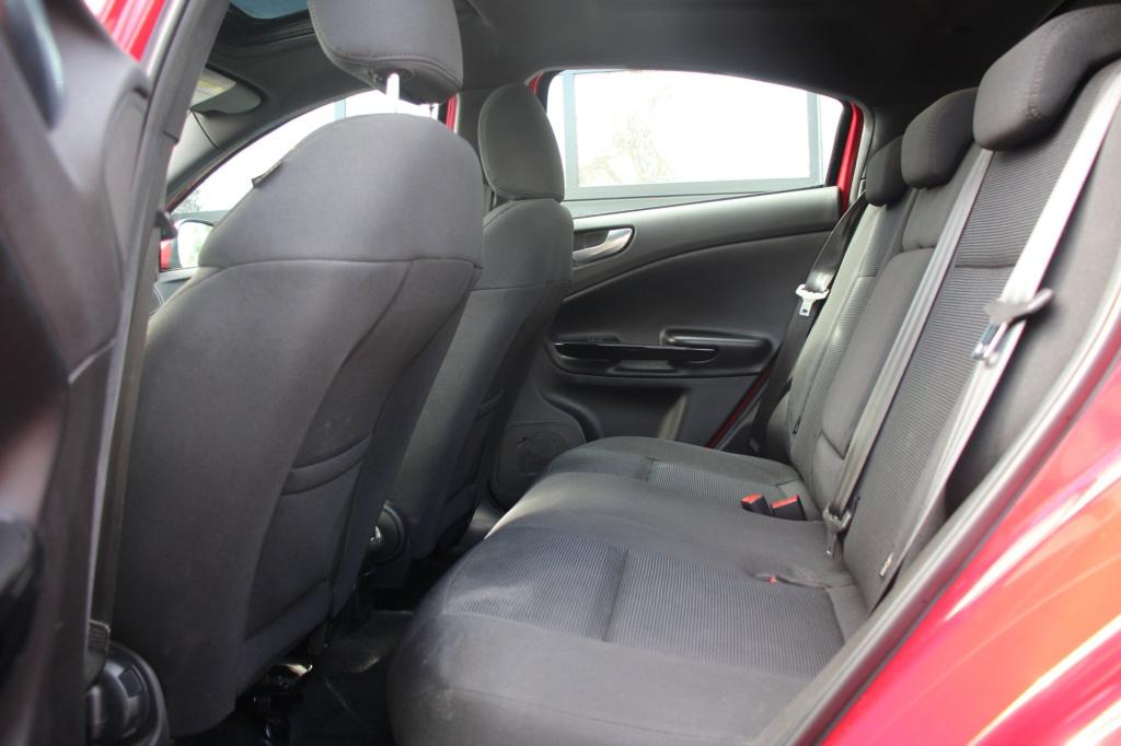 Alfa Romeo Giulietta 1.4 turbo turismo -170 pk - trekhaak - panoramadak - p