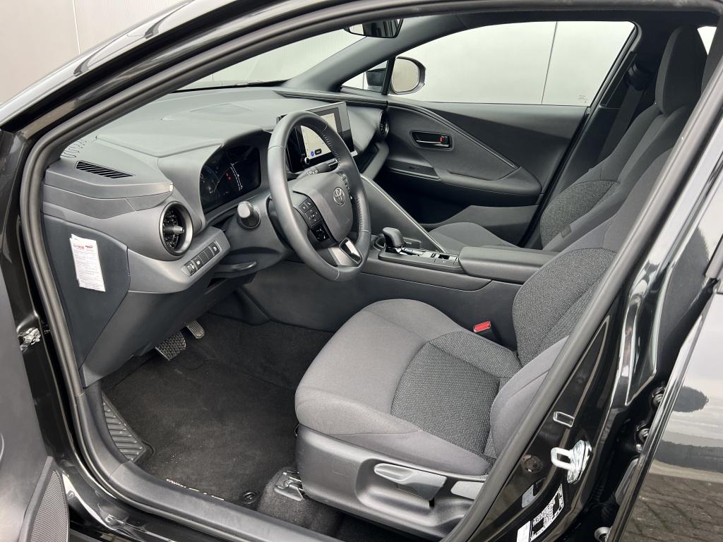 Toyota C-hr 1.8 hybrid 140 act