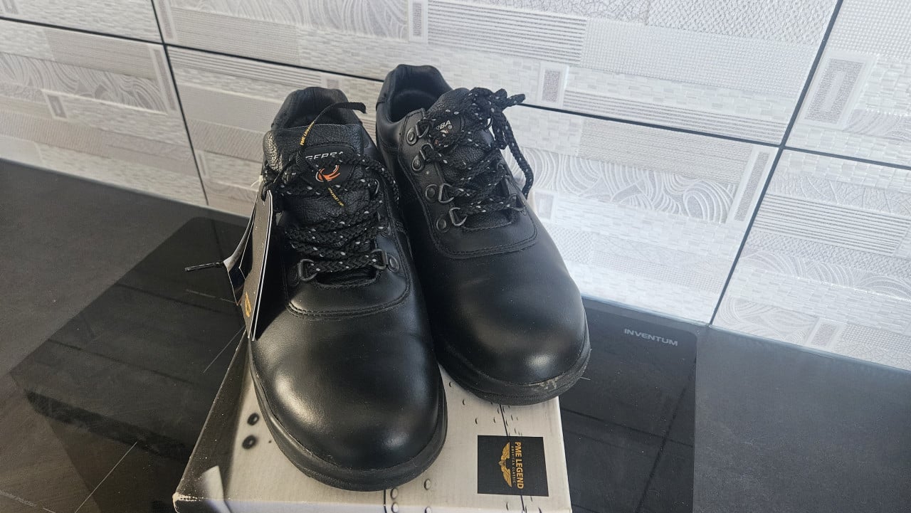 Nieuwe Gerba veiligheidsschoenen maat 44