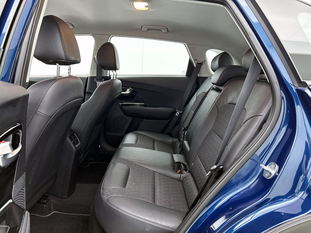 Kia Niro 1.6 gdi hybrid dynamicline | navigatie | parkeercamera |