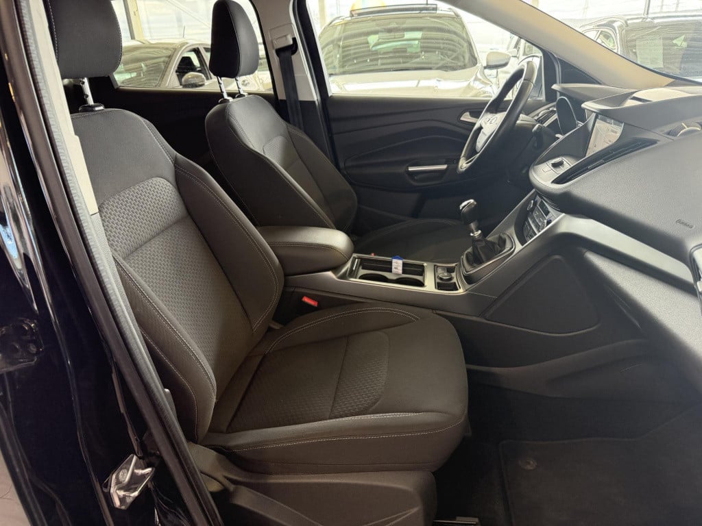 Ford Kuga 1.5 ecoboost trend ultimate 1e eigenaar | dealer onderhouden | 18
