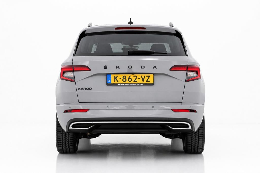 Skoda Karoq 1.5 tsi act sportline | camera | nap | stoelverwarming | apple 