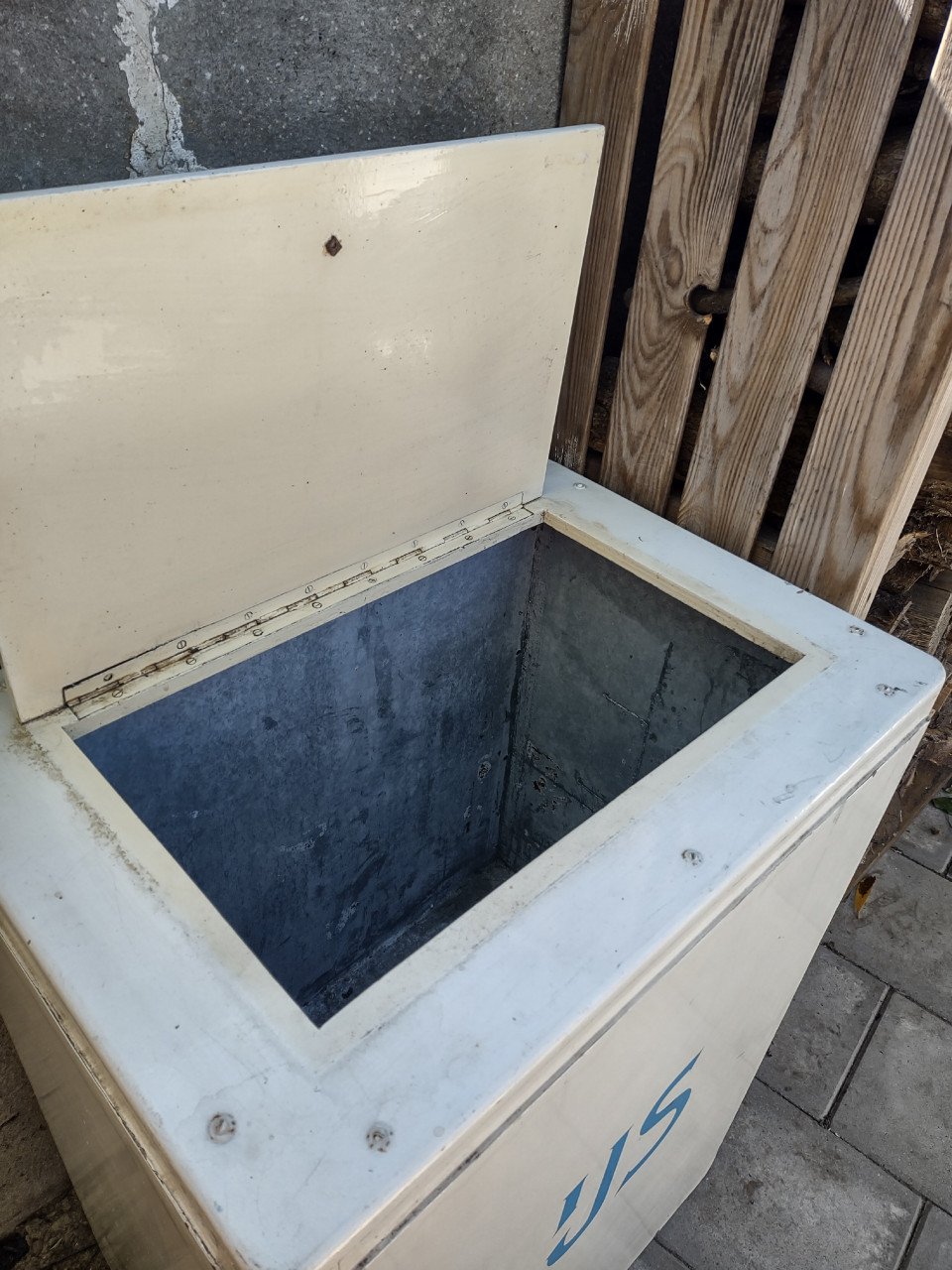 Prachtige vintage ijs koelkast! Retro ijsjes kast! Isolatie.
