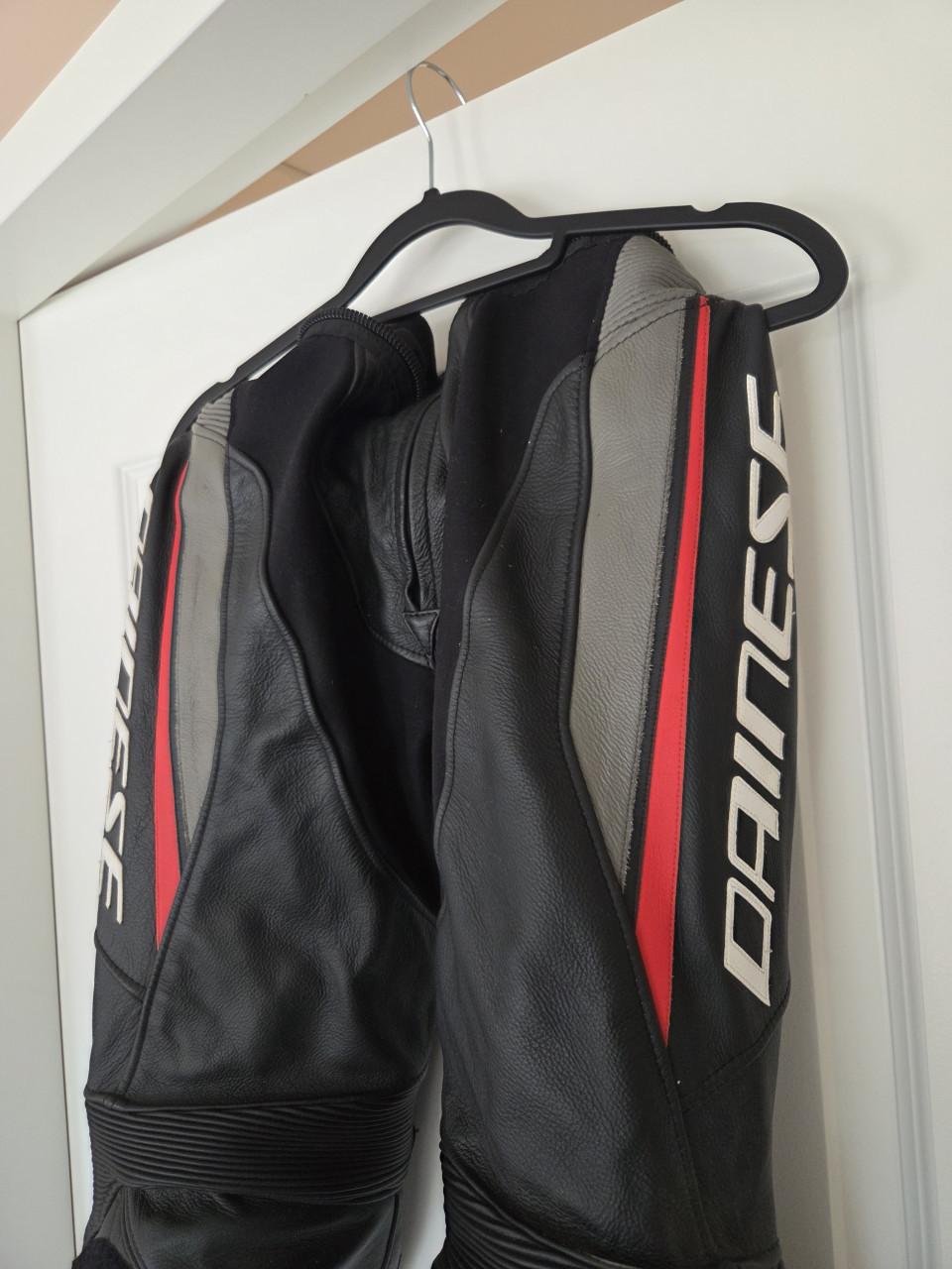 Dainese leren motorpak (tweedelig) - maat 50