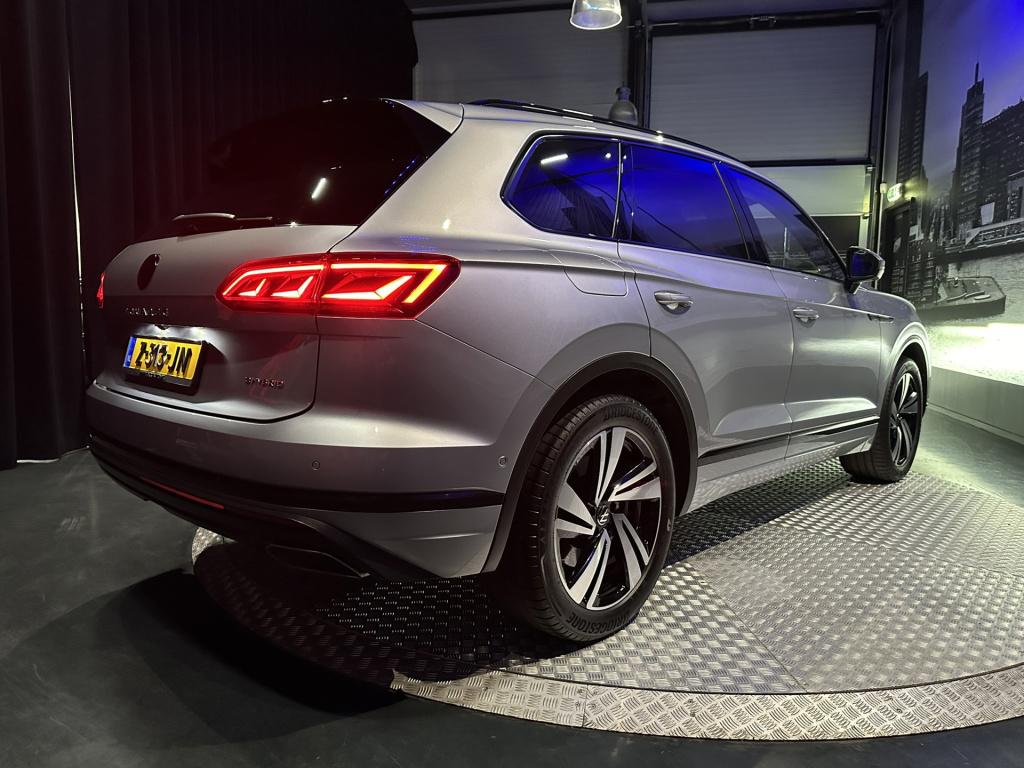 Volkswagen Touareg 3.0 tsi ehybrid 4motion atmosphere *luchtvering*trekhaak