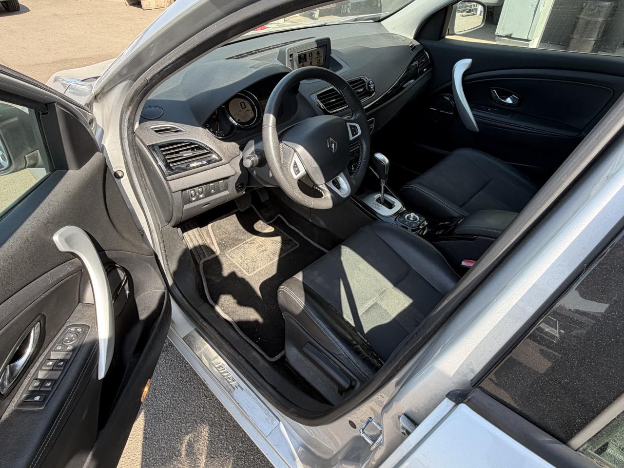 Renault Megane Estate 2.0 Bose AUTOMAAT NAP ! ! !