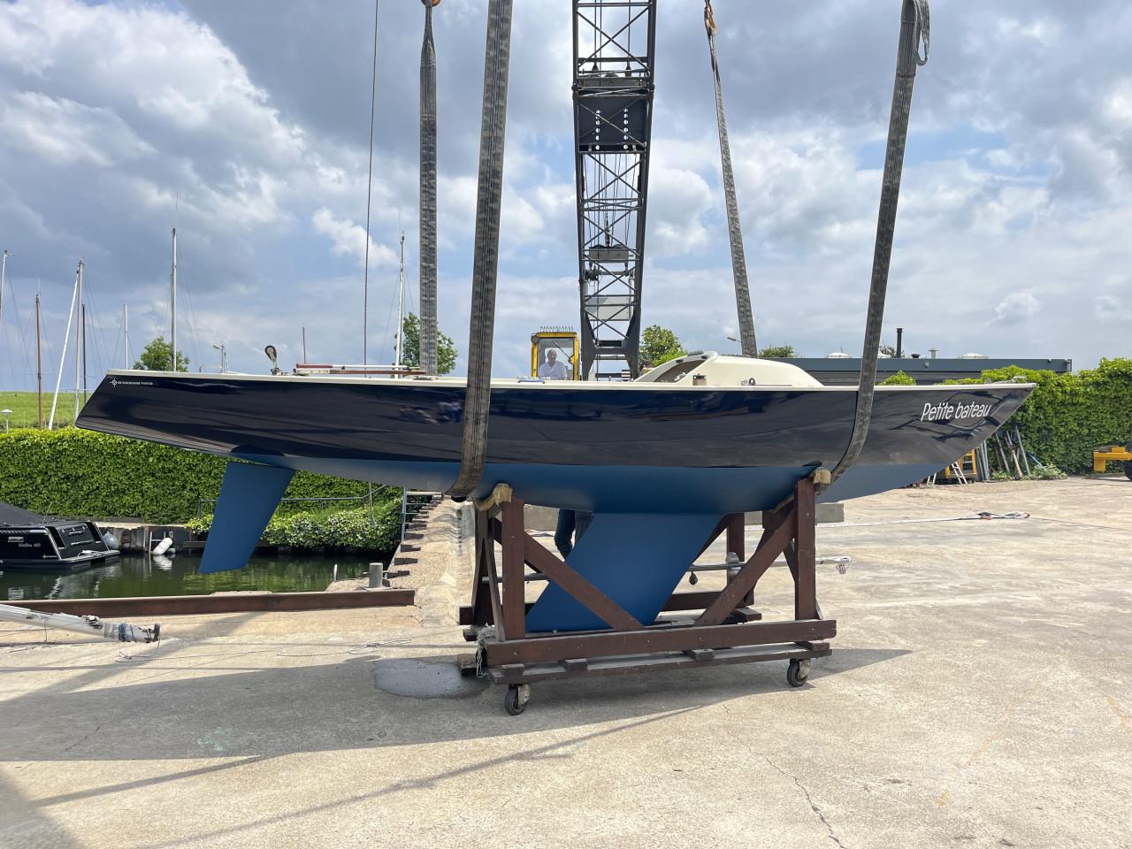 Te koop: Yngling zeilboot (1978) – volledig opgeknapt, klaar voor gebruik