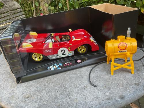 Ferrari 312 P.    Schaalmodel 1:18