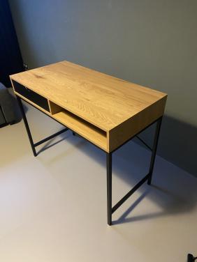 Bureau met lade