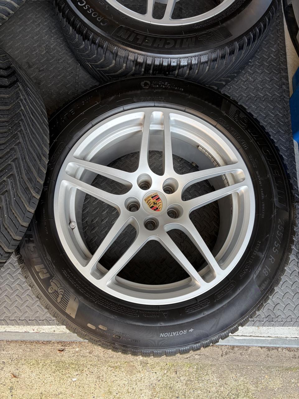 Porsche Macan Originele 18 inch velgen NIEUWSTAAT ALL SEASON