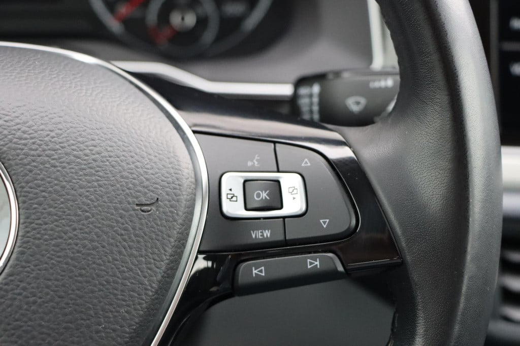 Volkswagen Polo 1.0 tsi highline
