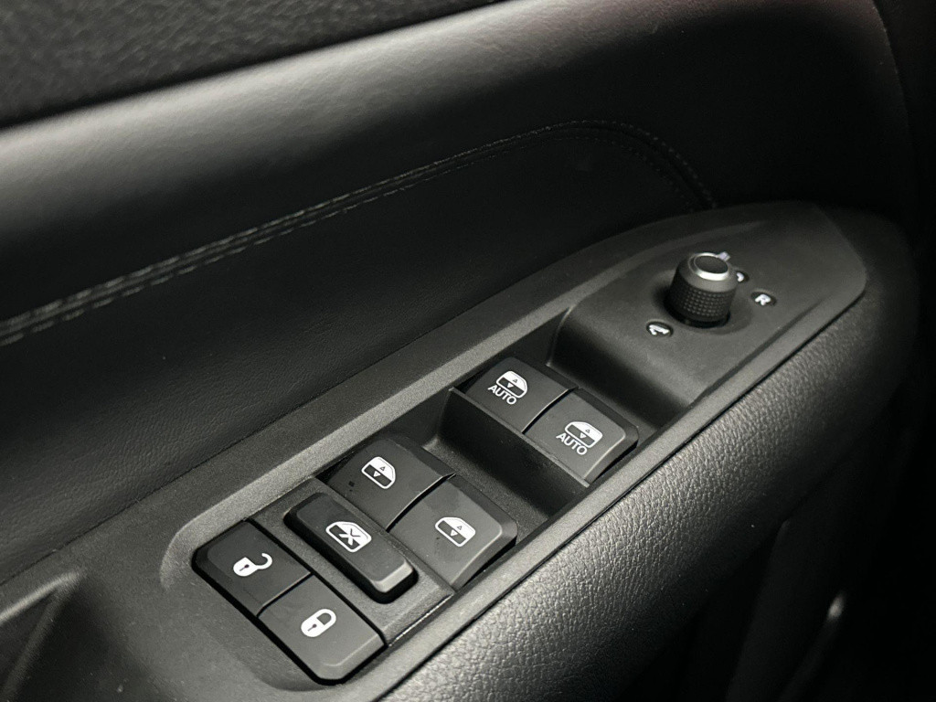 Jeep Compass 4xe 190pk plug-in hybrid electric altitude | achteruitrijcamer