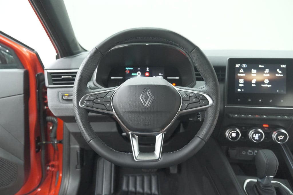 Renault Clio 1.6 e-tech full hybrid 145 techno | 360 camera | navigatie | a