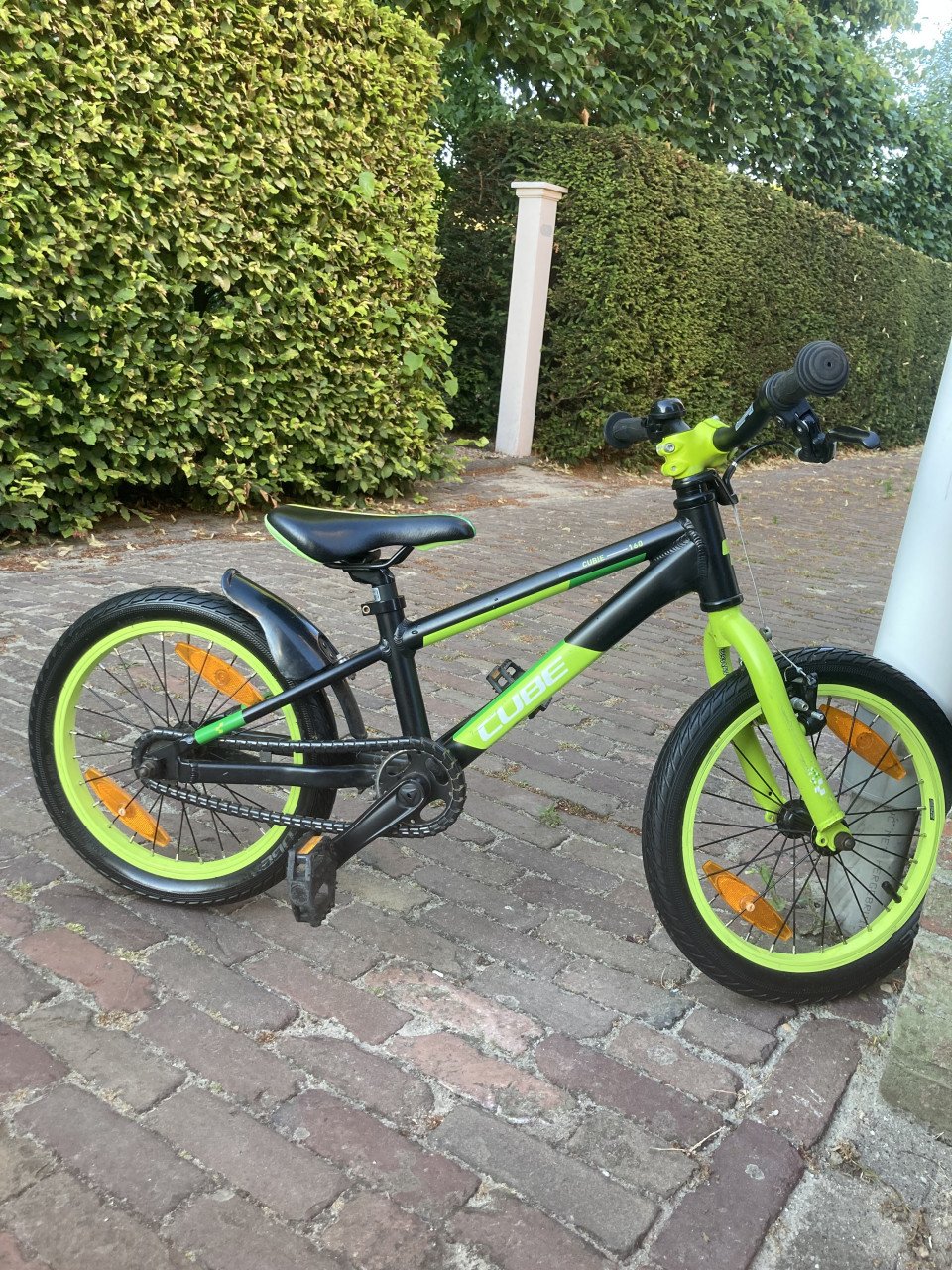 Cube Cubie 16 inch