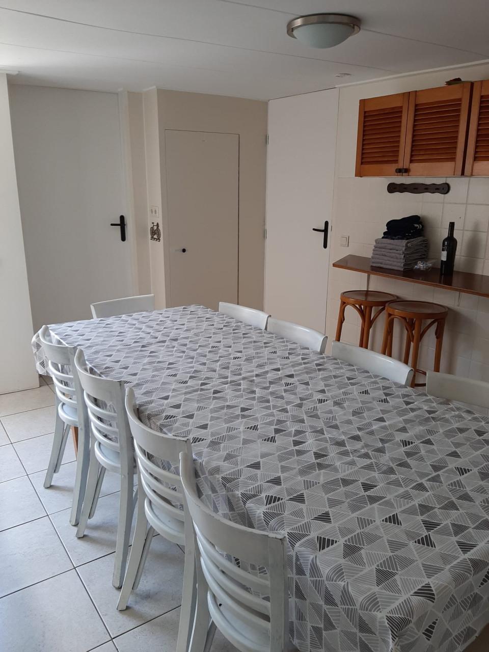 Vakantiewoning, 3 km van de Zee, 10-14 personen, Aagtekerke