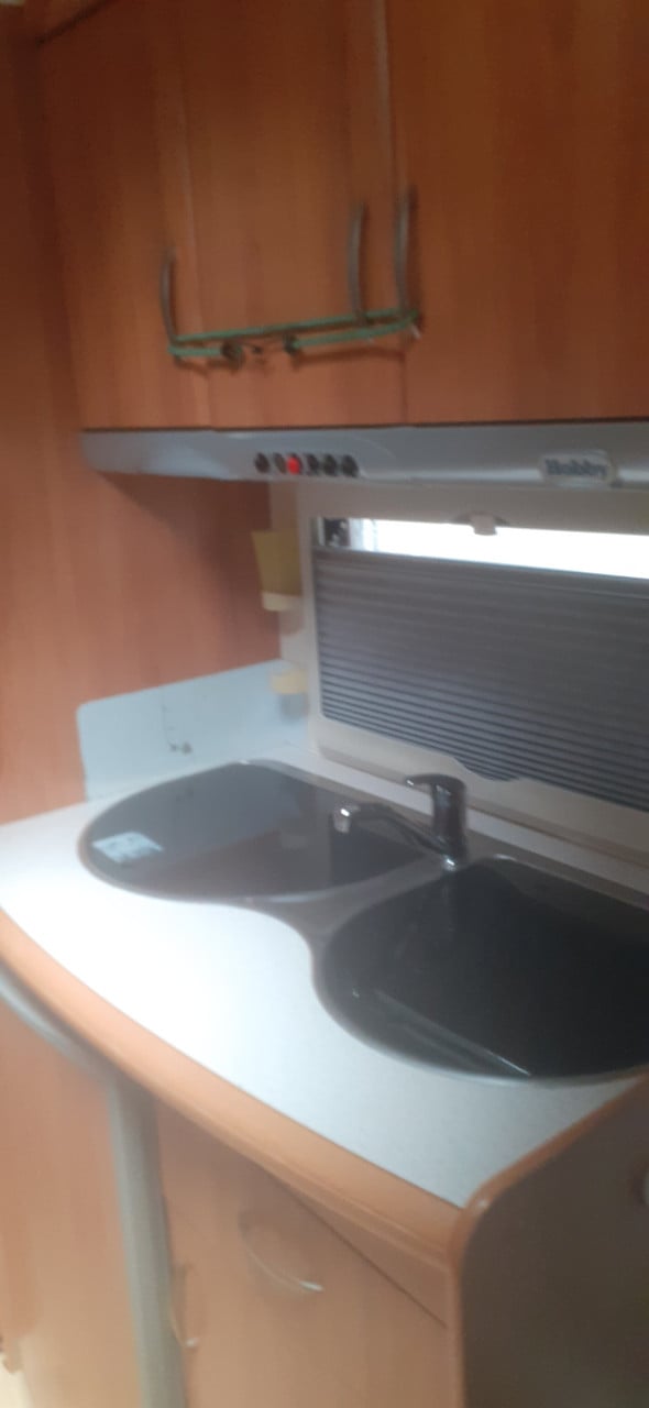 Caravan Hobby De Luxe 495 uit 2006