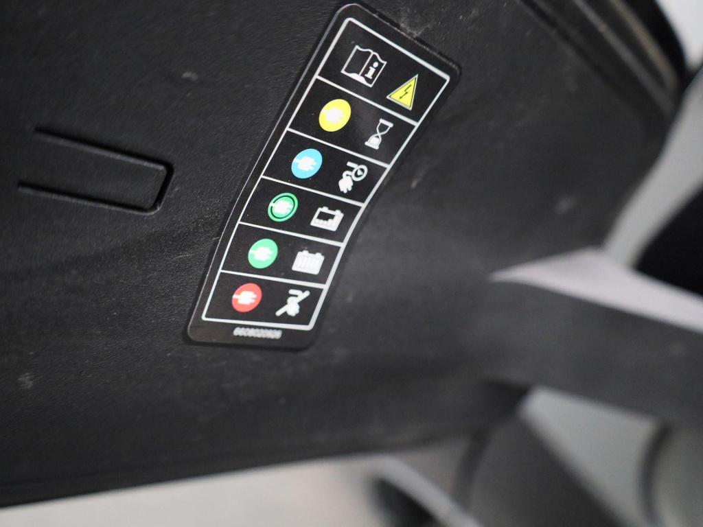 Volvo Ex30 single motor extended range core | automaat | apple carplay / an