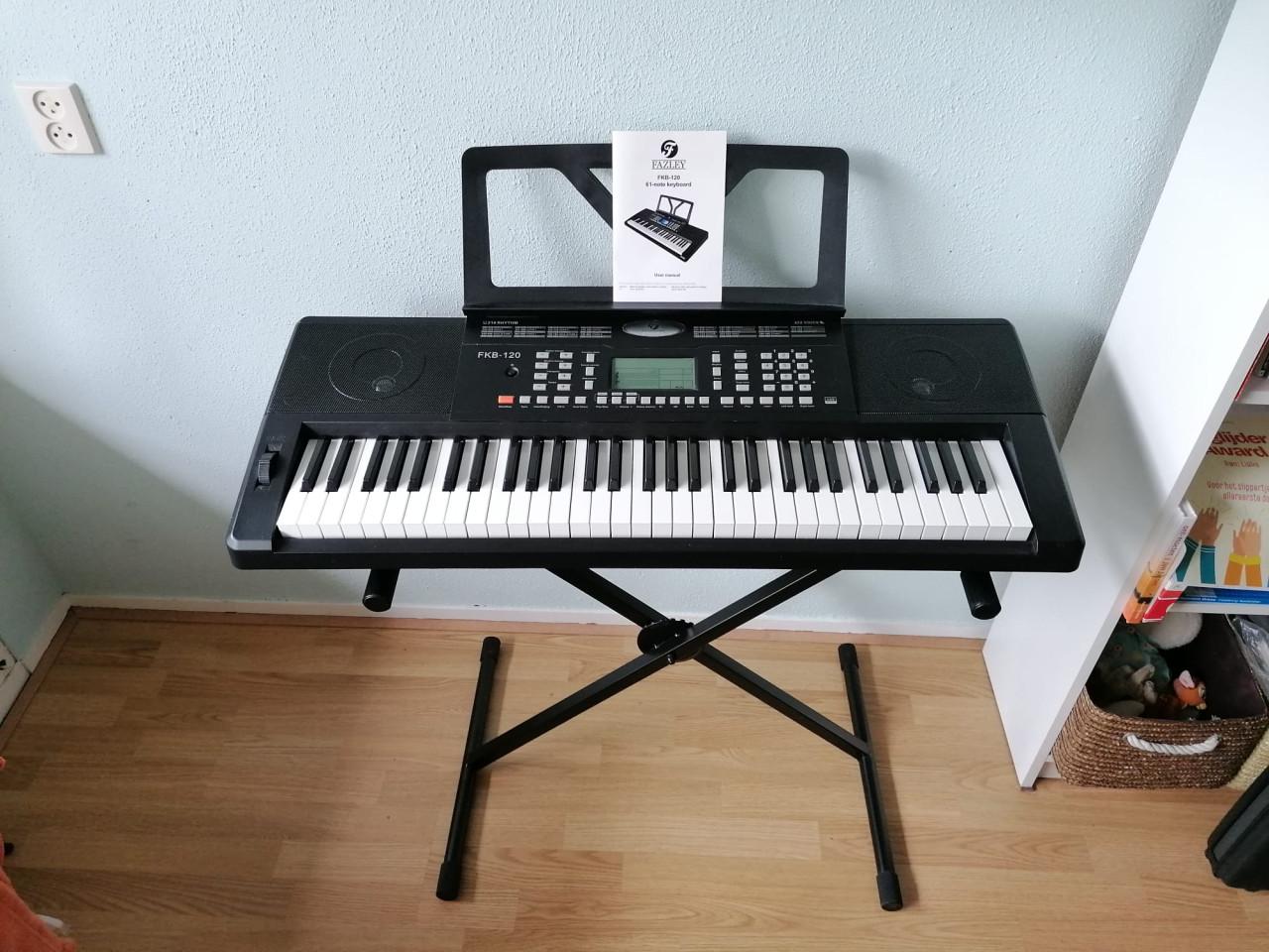 Fazley FKB-120 Keyboard, incl. adapter