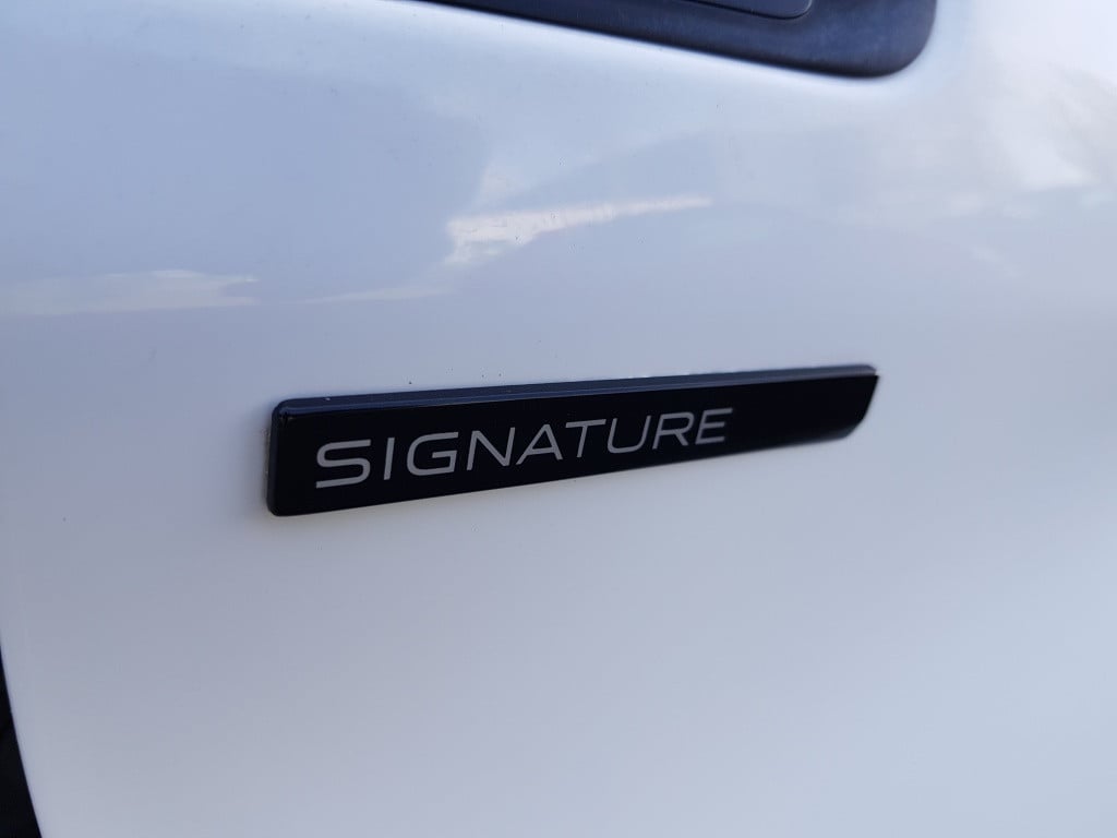 Peugeot 208 signature 1.2