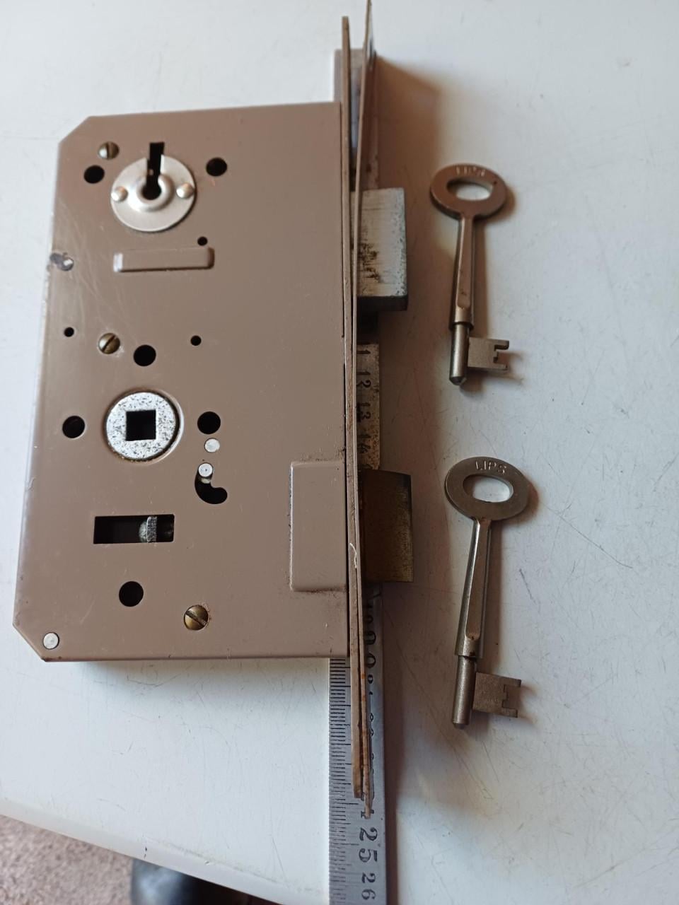 SLOT met  2 SLEUTELS