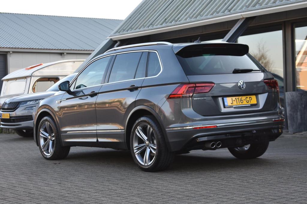 Volkswagen Tiguan 1.5 tsi act r-line | trekhaak | nap | apple carplay | and