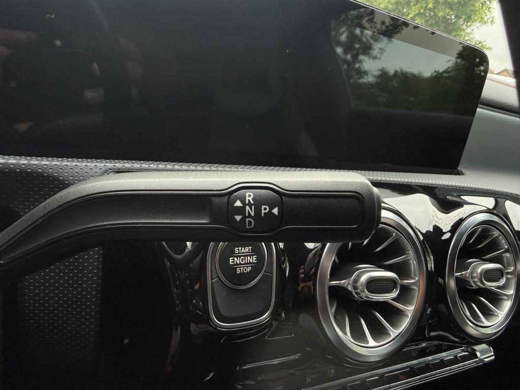Mercedes-Benz Cla 250e - amg pakket - ambilight - pano -