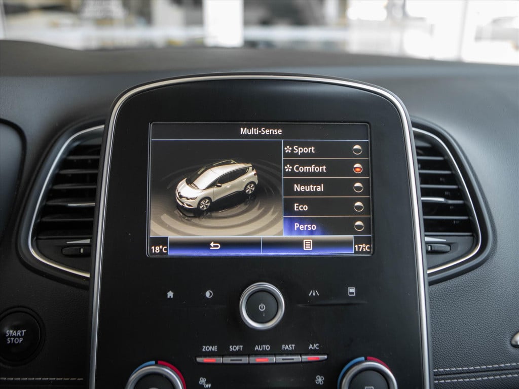 Renault Scenic tce 130 intens | climate control | navigatie | park. sensore