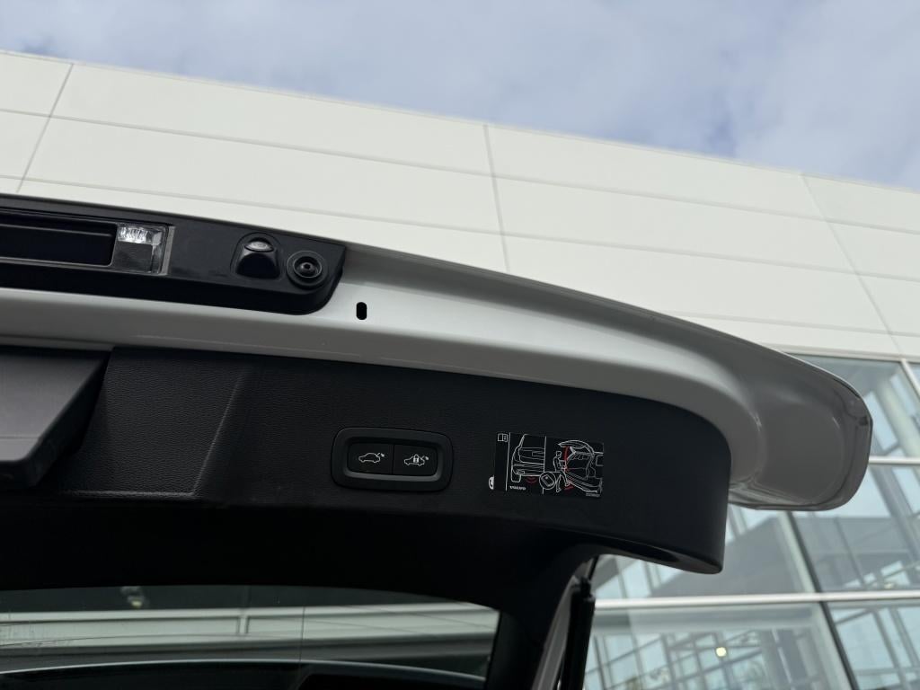 Volvo XC40 t2 129pk aut8 momentum pro| adap.cruise| camera| standkachel| st