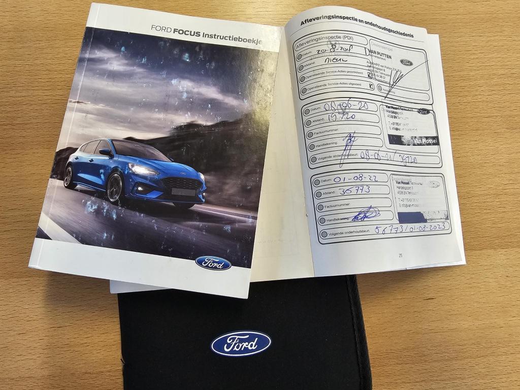 Ford Focus 1.0 ecoboost titanium business