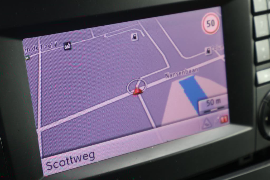 Mercedes-Benz Vito 114 cdi lang l trekhaak l becker map pilot l camera l le