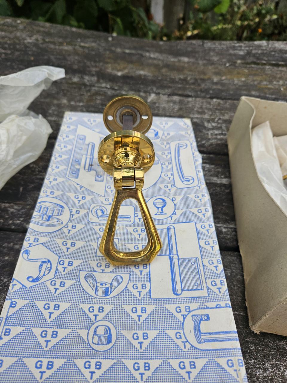 Massief messing ringkrukken