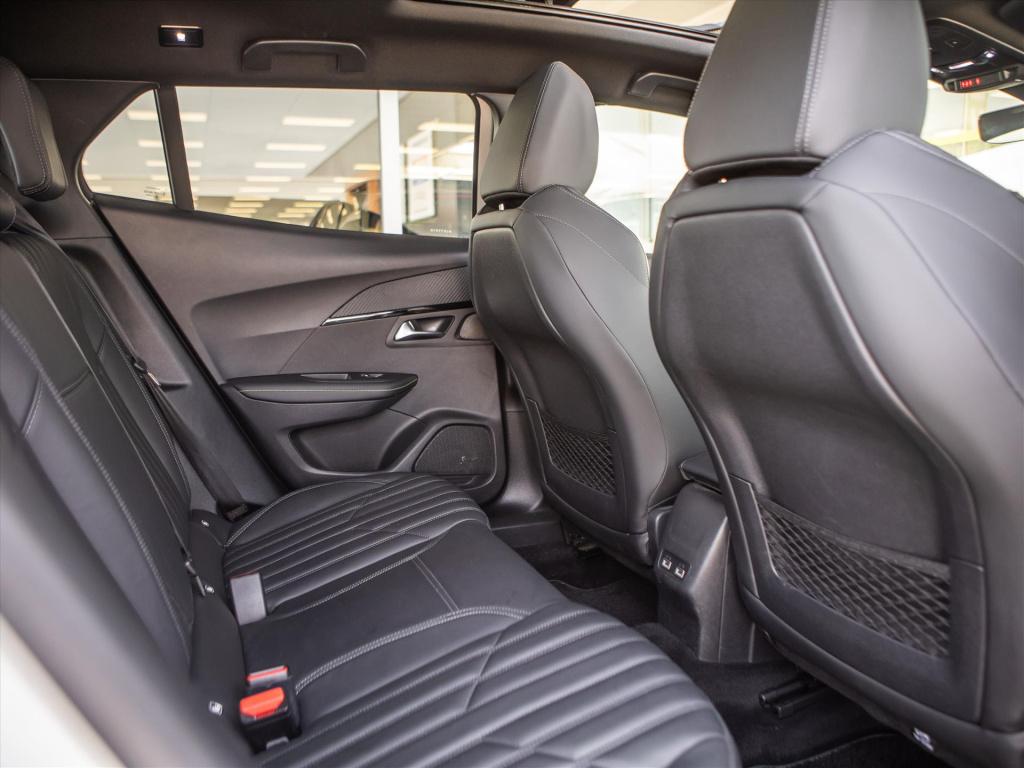 Peugeot 2008 1.2 puretech 130pk gt automaat | panoramadak | leder | elek. s