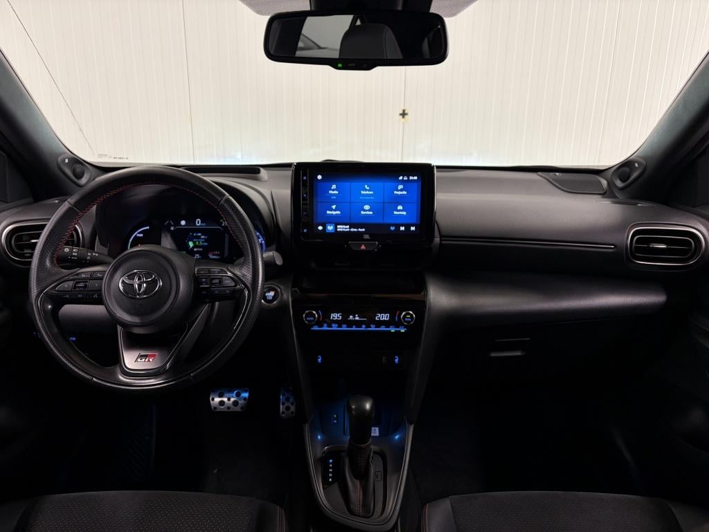 Toyota Yaris Cross 1.5 hybrid gr sport| jbl| stoelverw.| carplay| a.camera|